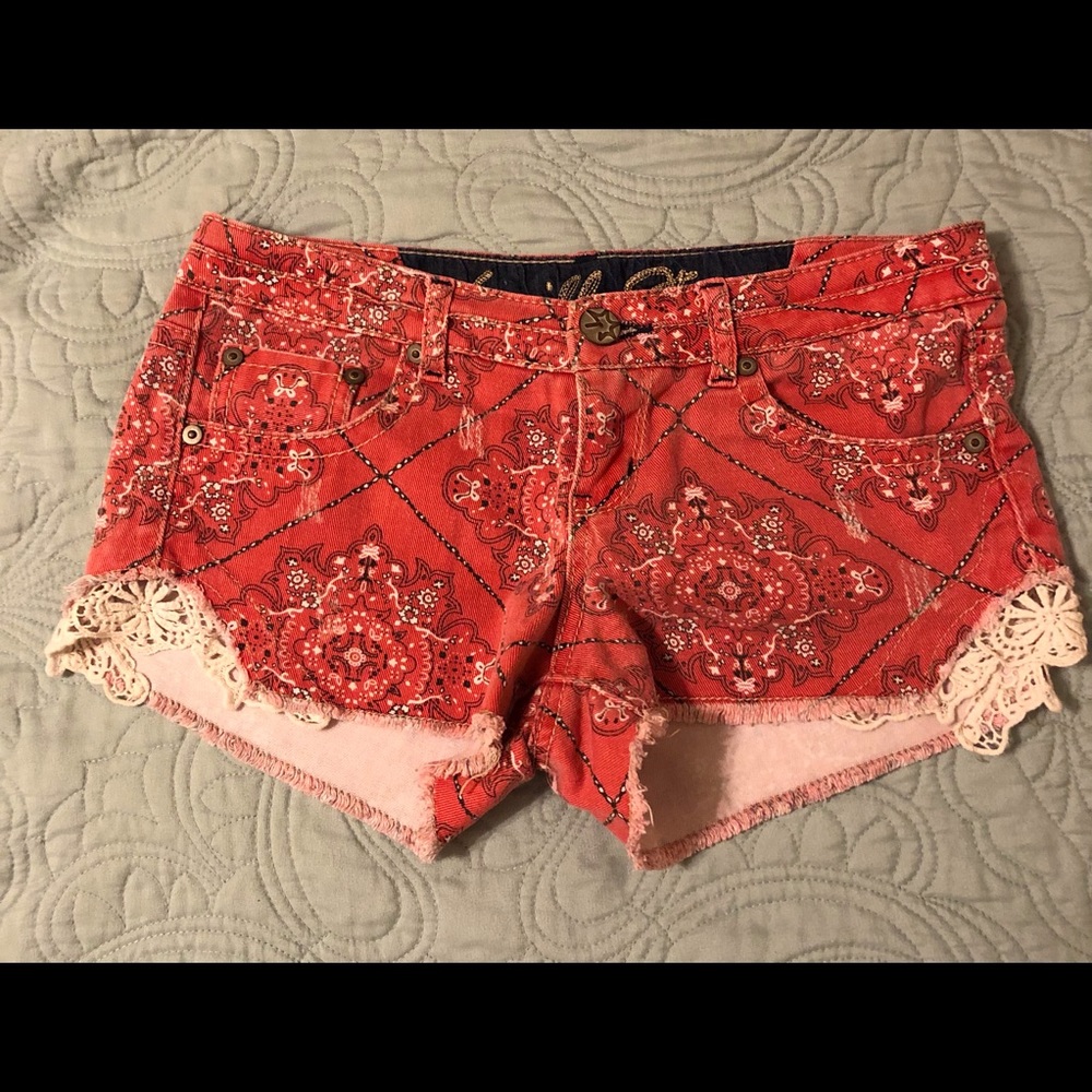 Vanilla Star shorts size 5 (junior)